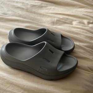 Hoka recovery slides
